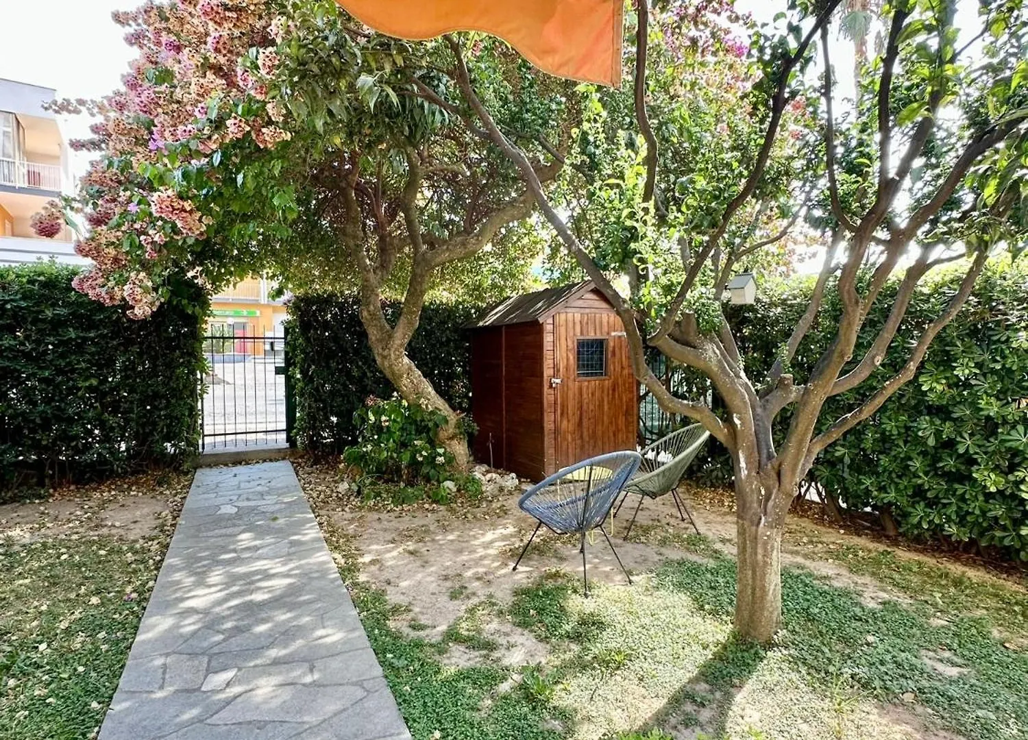 Apartment Hostdomus - Casetta Bouganville Borgio Verezzi