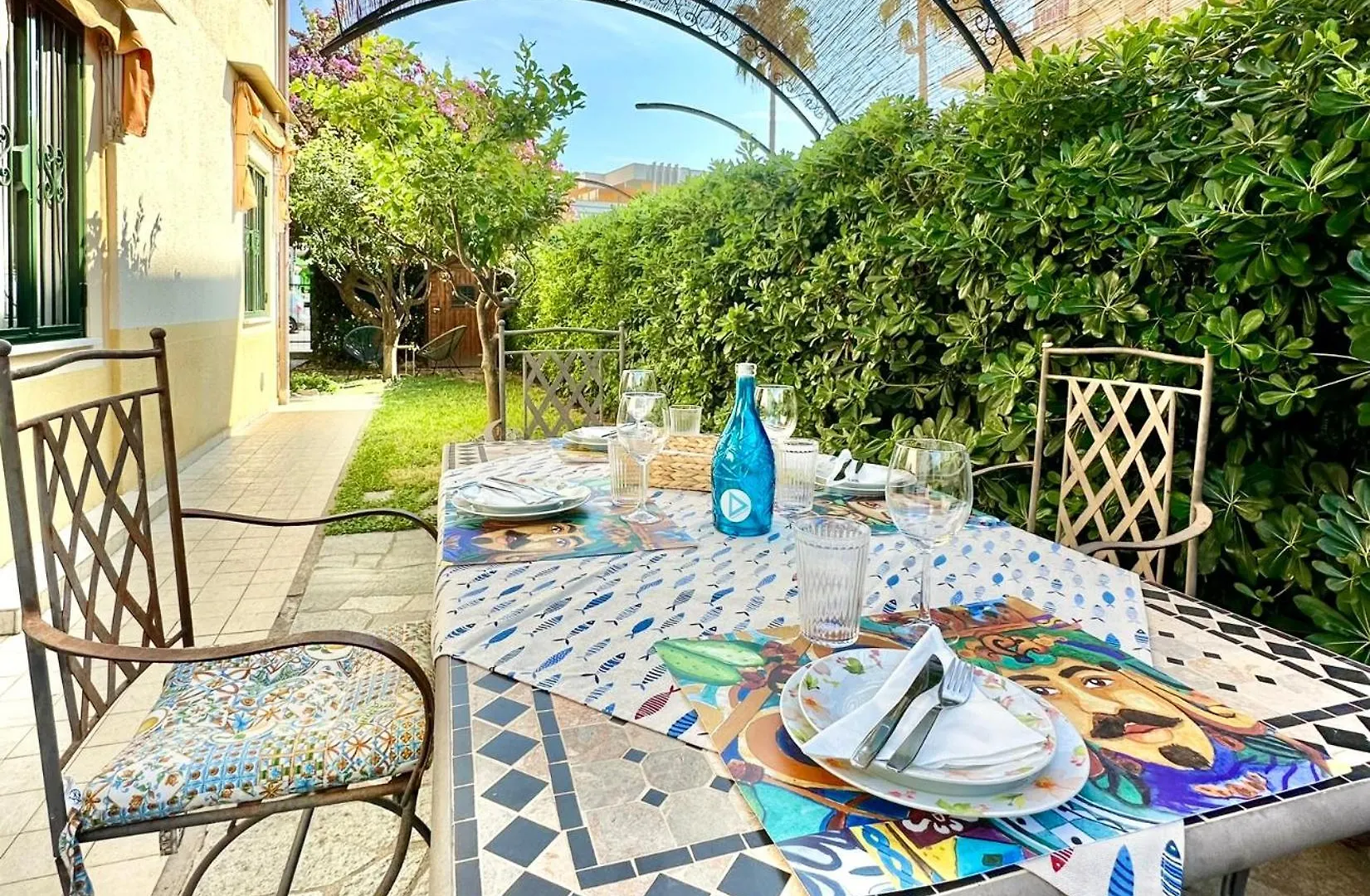 Hostdomus - Casetta Bouganville Borgio Verezzi